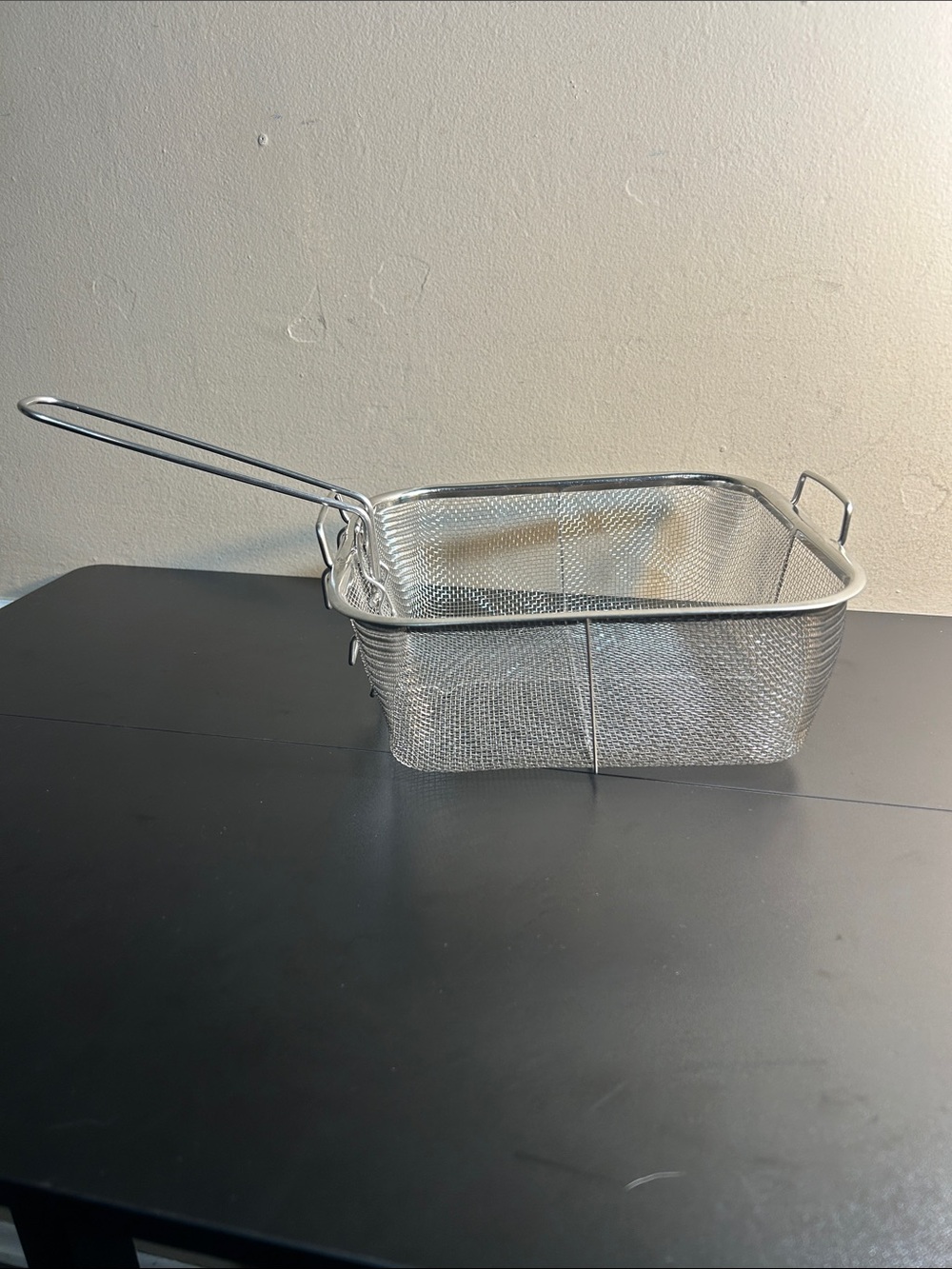 Stainless Steel Deep Fry Basket with Long Handle - Silver